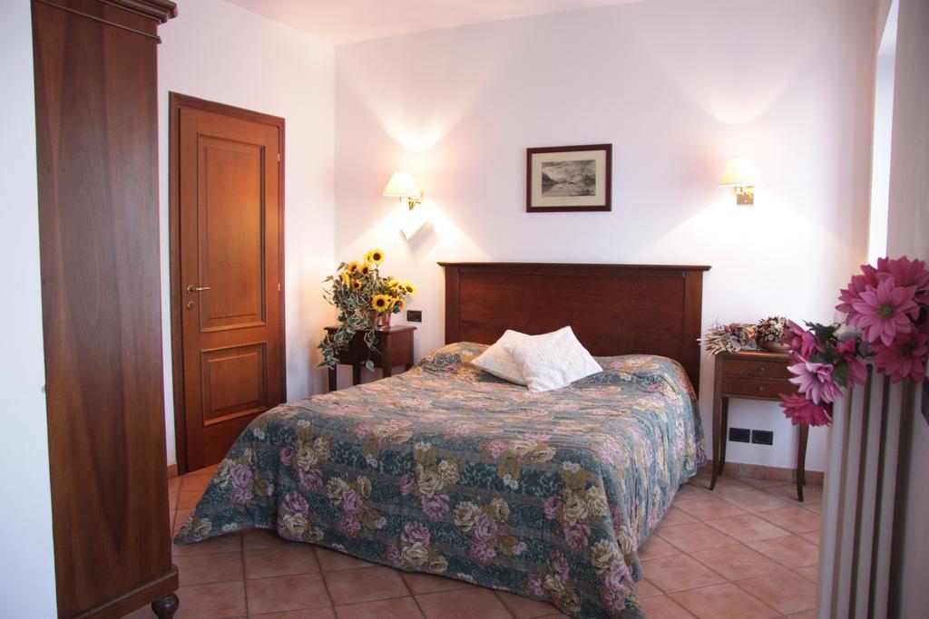 Hotel La Locanda Стреза Стая снимка