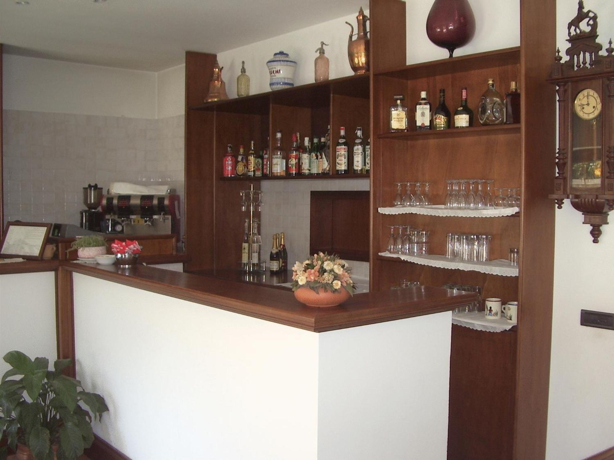 Hotel La Locanda Стреза Екстериор снимка